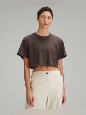 lululemon athletica Cropped Boxy Tee in Brown